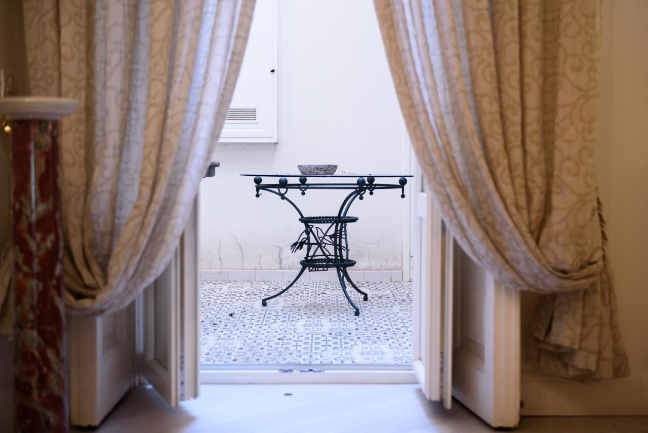 Palazzo Dello Spagnolo Suite Neapol Exteriér fotografie