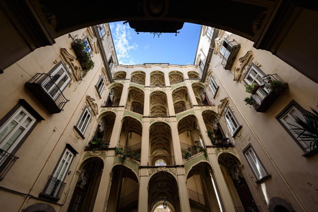 Palazzo Dello Spagnolo Suite Neapol Exteriér fotografie